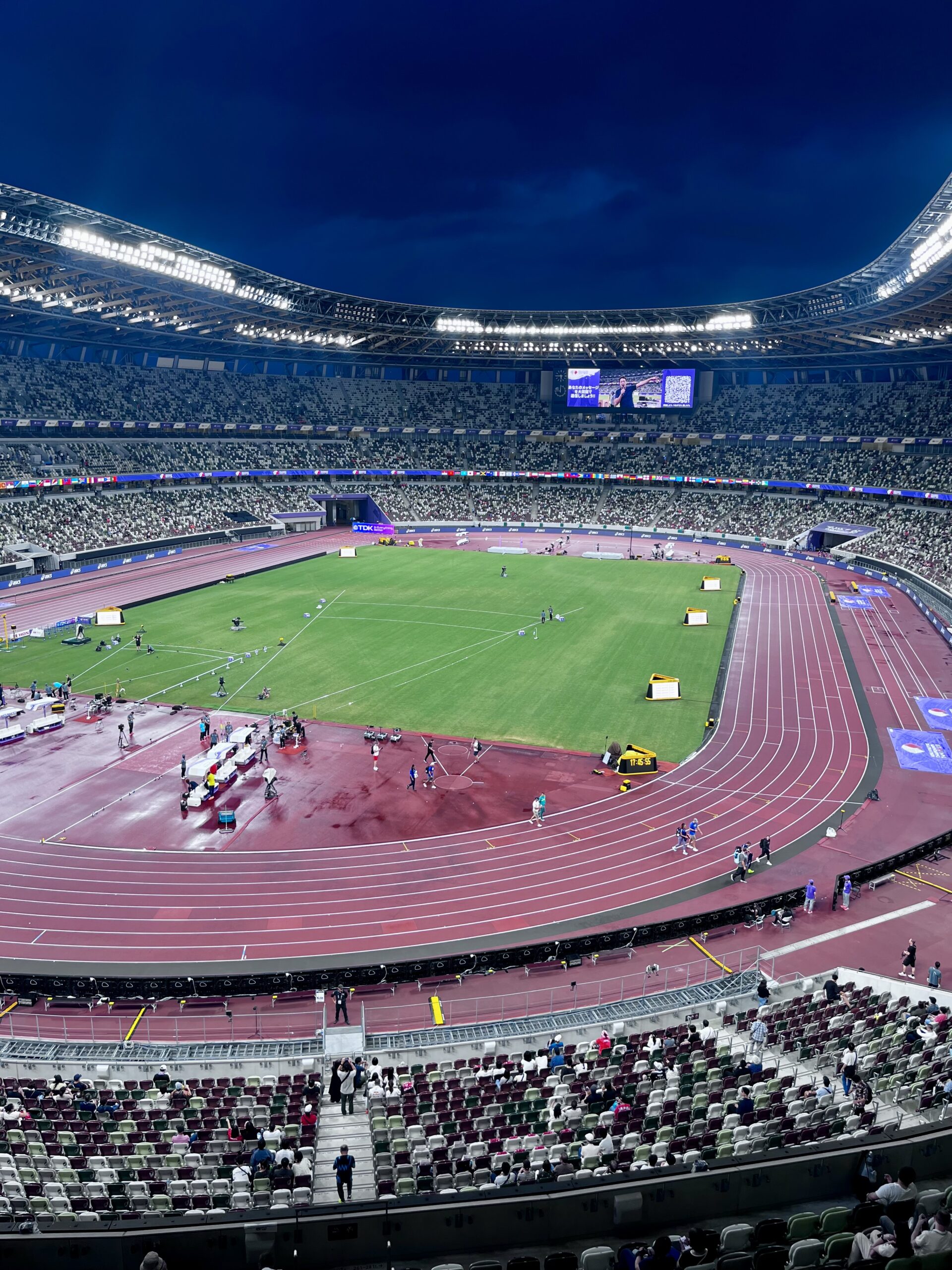 9月20日 世界陸上一日観戦＋東京六大学野球
